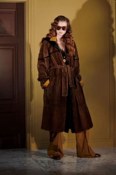 Look 13